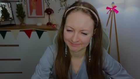 Freya online show from December 30, 12:42 pm