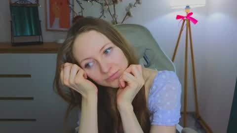 Freya online show from February 4, 12:44 pm