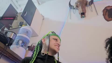 Snapshot of freyaa_sorceress chatting on October 21, 3:18 am freyaa_sorceress online show from October 21, 3:18 am