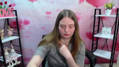 Snapshot of freyadak chatting on April 23, 5:15 pm FreyaDak online show from April 23, 5:15 pm