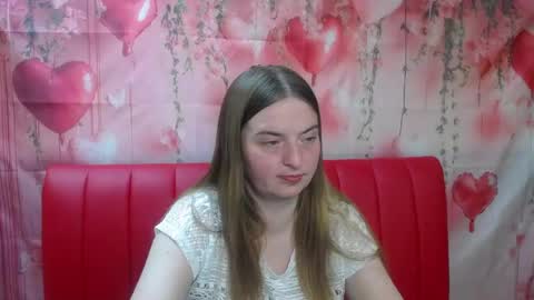 Snapshot of freyadak chatting on May 4, 5:31 pm FreyaDak online show from May 4, 5:31 pm