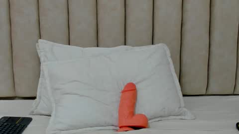 FREYA online show from October 16, 7:59 pm