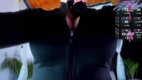 aura online show from February 18, 5:25 am