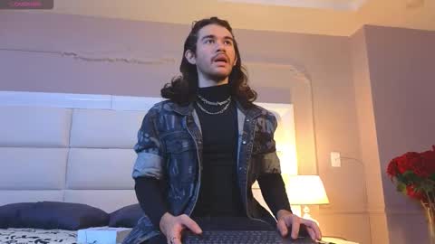 freyrvik online show from October 2, 4:25 pm