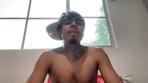 freyva_ online show from January 5, 9:51 pm