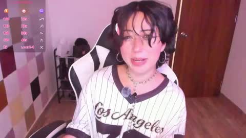 frida_lassi_ online show from May 5, 4:15 pm