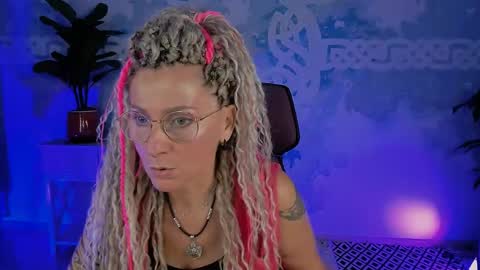 Frida Tander online show from May 24, 5:12 am