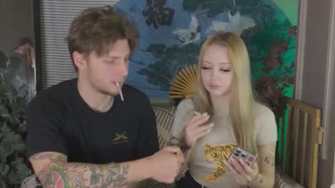 friend_zone_ online show from February 9, 8:24 pm