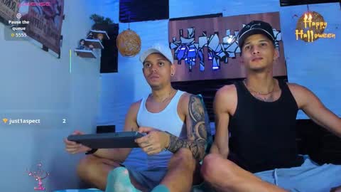 Adam y pitter online show from November 11, 11:27 pm