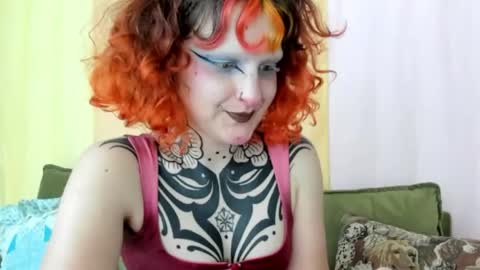 Snapshot of friskyflowers chatting on April 30, 9:52 pm cherry online show from April 30, 9:52 pm