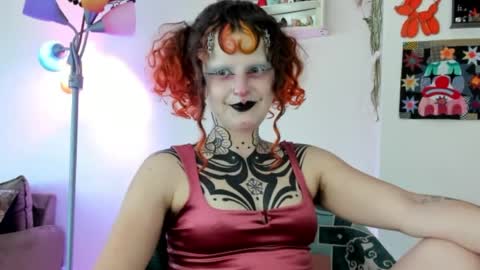 Snapshot of friskyflowers chatting on May 27, 10:18 pm cherry online show from May 27, 10:18 pm
