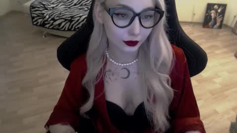 Lilith online show from November 5, 11:32 am