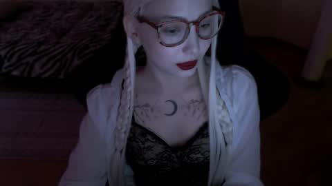 Lilith online show from May 13, 8:23 am