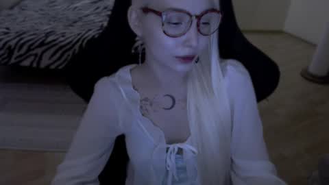 Lilith online show from May 14, 12:12 pm