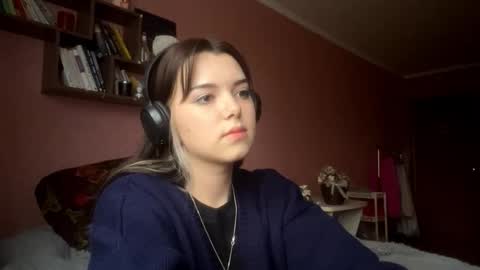 Emily online show from September 26, 2:21 pm