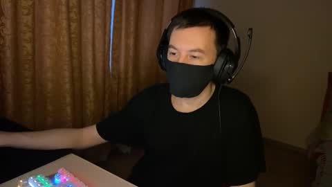 froztai online show from December 17, 5:24 am