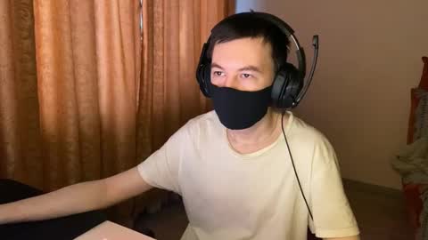 froztai online show from January 6, 1:15 pm