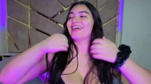 Snapshot of frreya_ chatting on November 12, 3:07 am Frreya online show from November 12, 3:07 am