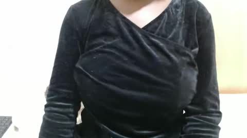 fruity28 online show from November 24, 4:40 pm