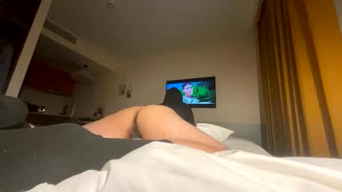 Snapshot of ftm_dream_slut chatting on February 8, 9:18 pm ftm_dream_slut online show from February 8, 9:18 pm