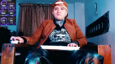          HEHIM  online show from November 29, 9:29 pm