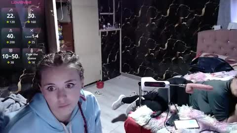 Snapshot of fuck_me_baby17 chatting on February 19, 10:39 pm fuck_me_baby17 online show from February 19, 10:39 pm