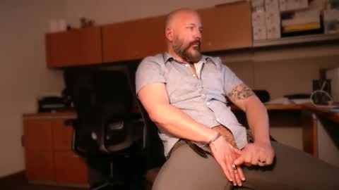 fuckadilf online show from December 16, 5:33 pm