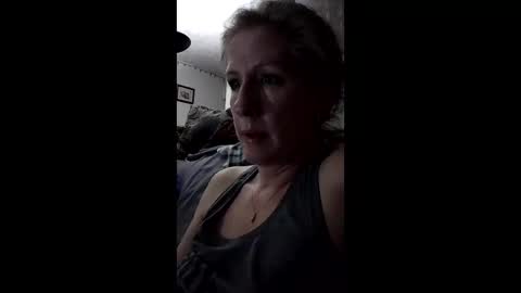 Snapshot of fuckaroundfun69 chatting on April 6, 6:03 am fuckaroundfun69 online show from April 6, 6:03 am