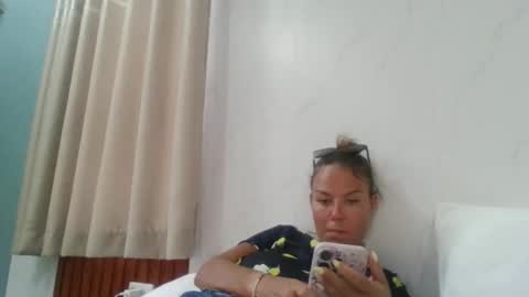 Snapshot of fuckhard4you chatting on April 8, 9:42 am La online show from April 8, 9:42 am