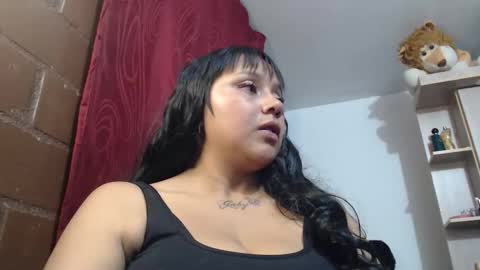 Mia and Gary  online show from March 31, 2:02 am