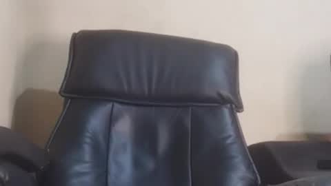 Phill    online show from November 23, 5:35 pm