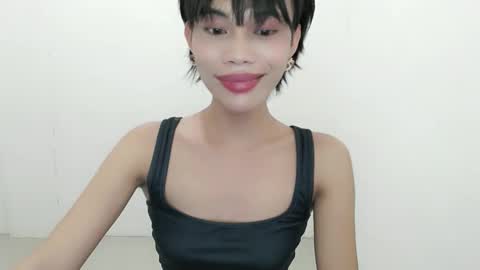 Snapshot of fuckingsexy143 chatting on September 9, 12:26 pm fuckingsexy143 online show from September 9, 12:26 pm