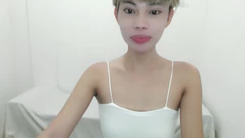 Snapshot of fuckingsexy143 chatting on September 21, 1:51 am fuckingsexy143 online show from September 21, 1:51 am
