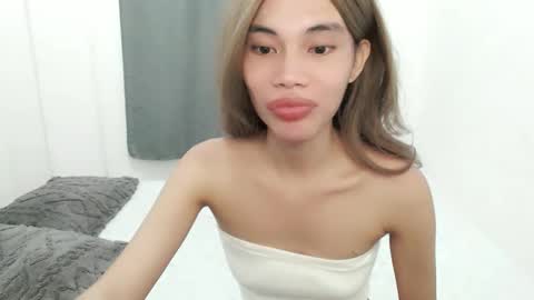 fuckingsexy143 online show from November 4, 11:59 pm