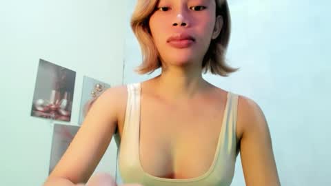 Snapshot of fuckingsexy143 chatting on May 5, 2:52 am fuckingsexy143 online show from May 5, 2:52 am