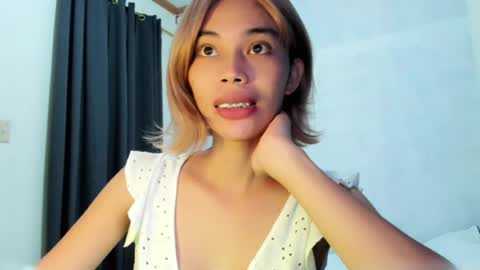fuckingsexy143 online show from June 28, 2:50 am