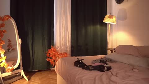 Eva         all my links   online show from October 17, 2:08 pm