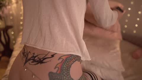 Eva         all my links   online show from January 17, 1:27 pm