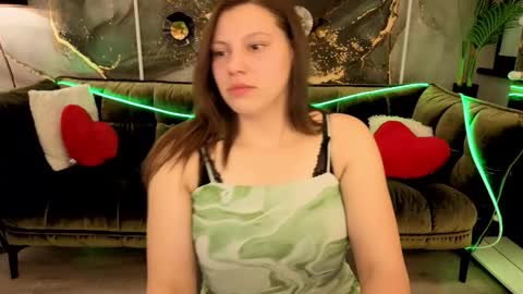 Adel online show from September 29, 2:22 pm