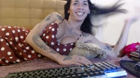 Snapshot of fuckmystepsissyts chatting on November 7, 8:31 pm AmeliaVlad online show from November 7, 8:31 pm
