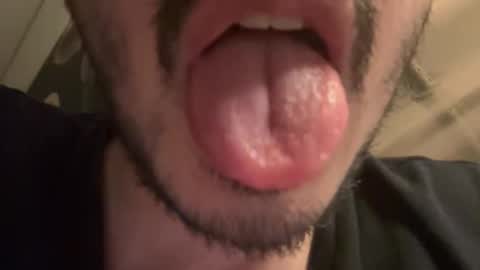 Snapshot of fuckupd chatting on October 18, 9:48 pm fuckupd online show from October 18, 9:48 pm