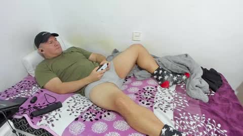 Snapshot of fuckynations chatting on January 27, 6:41 am Fuckdirtymen online show from January 27, 6:41 am