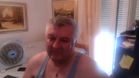 Snapshot of fukingcrazy chatting on July 14, 7:24 am fukingcrazy online show from July 14, 7:24 am