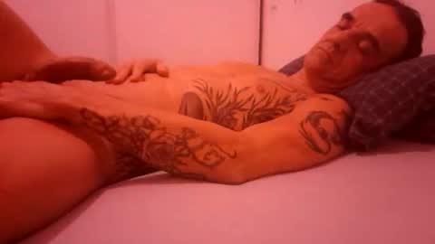 Snapshot of fullartofsex chatting on December 5, 5:27 am FullArtOfSex online show from December 5, 5:27 am