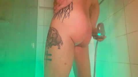 Snapshot of fullartofsex chatting on February 5, 7:51 pm FullArtOfSex online show from February 5, 7:51 pm