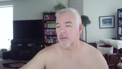 Snapshot of fullastars chatting on October 31, 2:29 pm fullastars online show from October 31, 2:29 pm