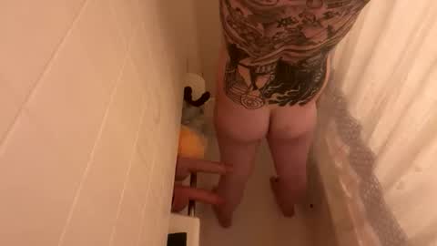 Curious guy showing off online show from February 24, 1:25 am