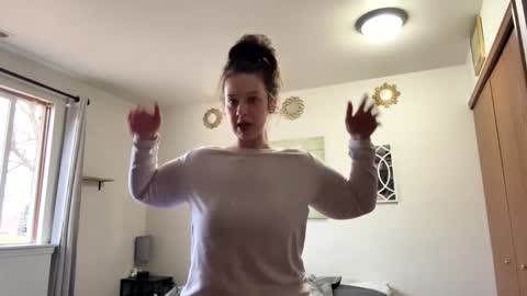 Linnys Palace online show from February 20, 5:13 pm