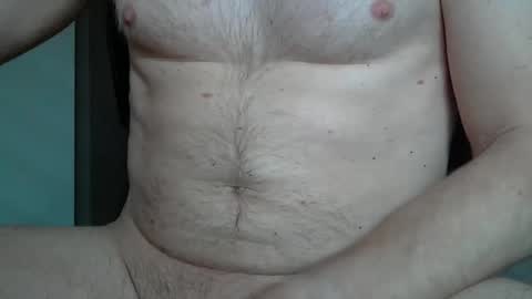 Snapshot of funguy1979100 chatting on May 7, 10:26 pm funguy1979100 online show from May 7, 10:26 pm