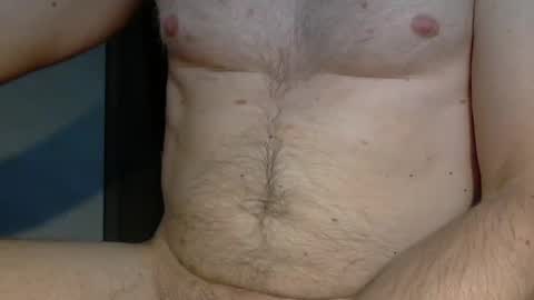 Snapshot of funguy1979100 chatting on June 5, 1:23 am funguy1979100 online show from June 5, 1:23 am